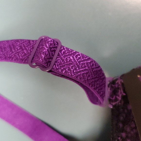 NWT- Gorgeous 42C Bra - Picture 4 of 8